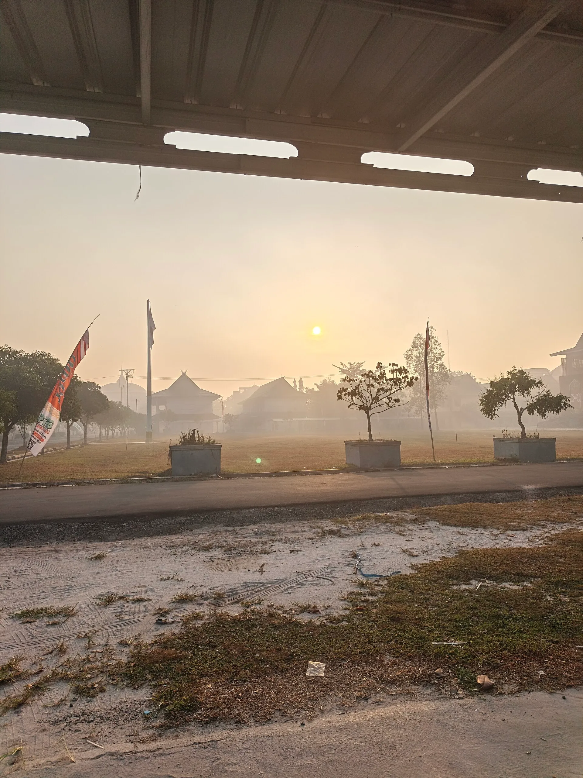 Haze obscuring the view in Palangka Raya, Central Kalimantan